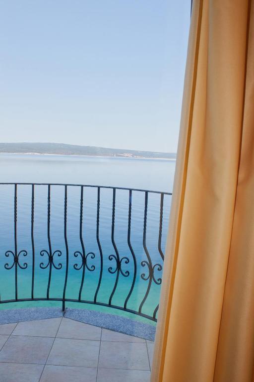 Hotel Vali Dramalj Цриквеница Экстерьер фото